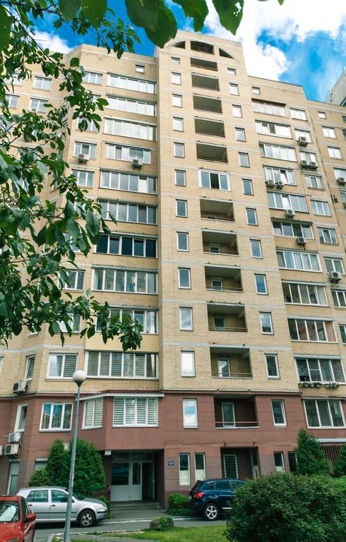 Two-Storey Apartment Near Iec キエフ エクステリア 写真
